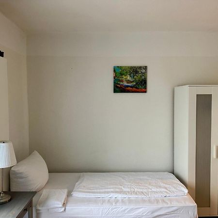 Aparthouse Graf-Adolf Düsseldorf Esterno foto